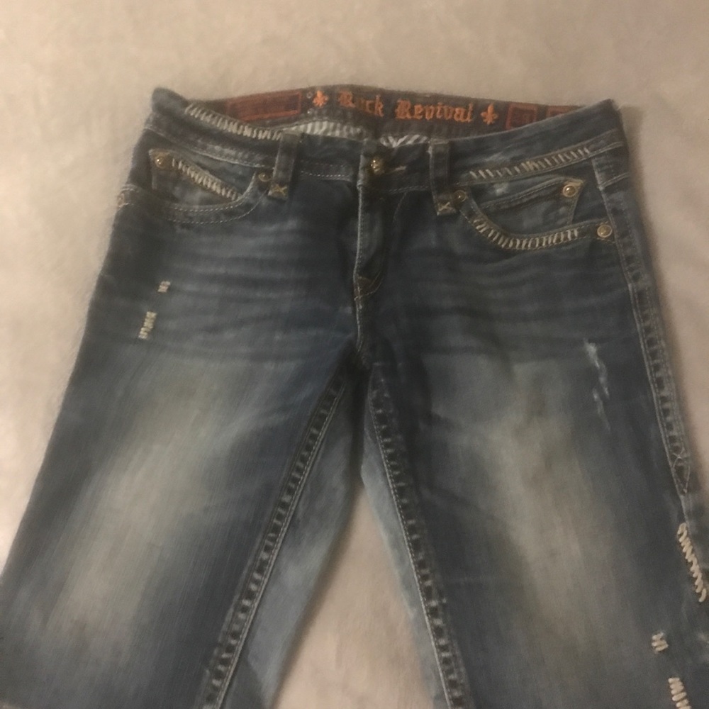 Rock Revival Bermuda shorts. Size 28